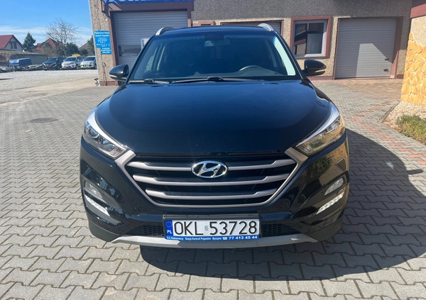 Hyundai Tucson cena 69900 przebieg: 143800, rok produkcji 2017 z Ulanów małe 232